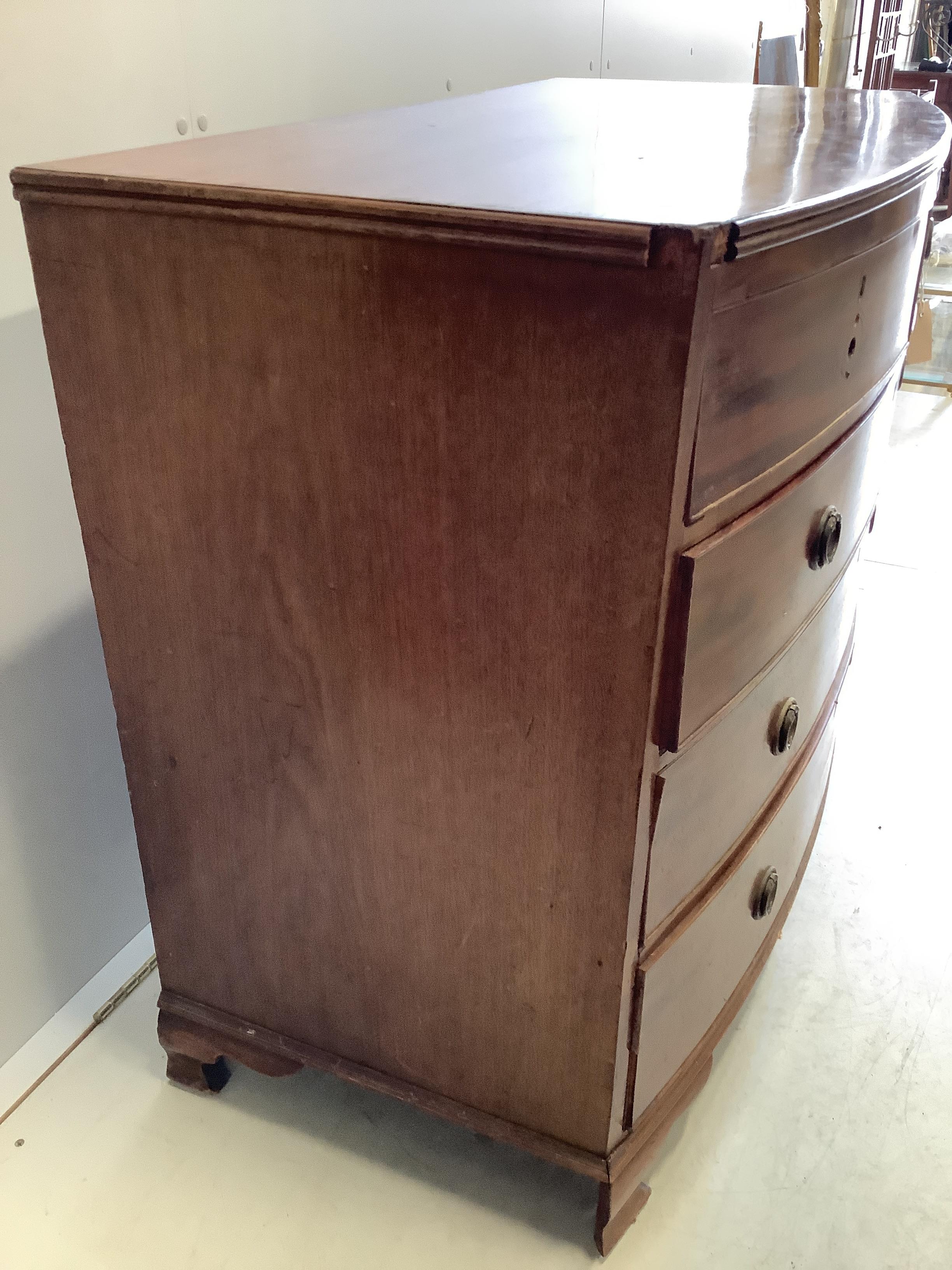 A Regency mahogany bowfront chest, width 106cm, depth 57cm, height 90cm